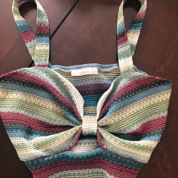 SOLD | Kaityln Boutique • Multicolor Crop Top • Medium - Picture 5 of 6